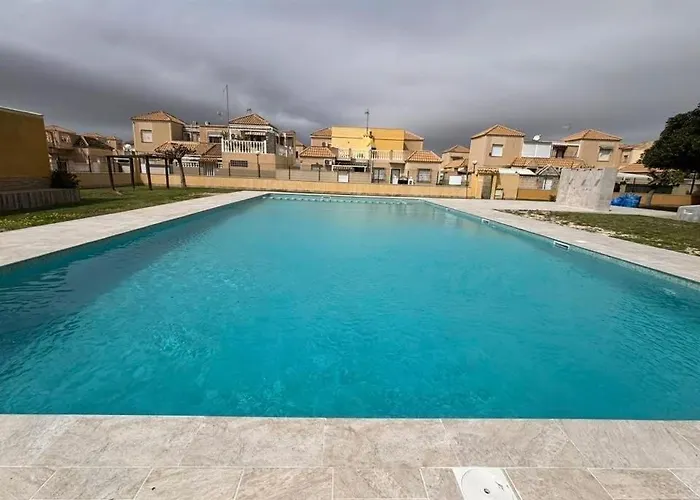 Σπίτι διακοπών Casa Torre Y Sol With Big Terrace & Swimming Pool Τορεβιέχα