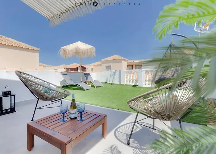 Dom wakacyjny Casa Torre Y Sol With Big Terrace & Swimming Pool Torrevieja