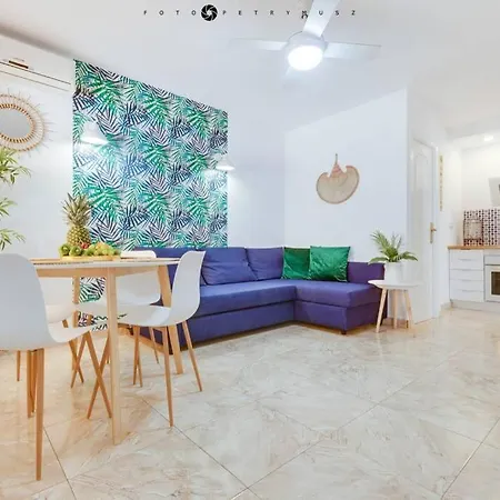 Casa Torre Y Sol With Big Terrace & Swimming Pool Feriehus